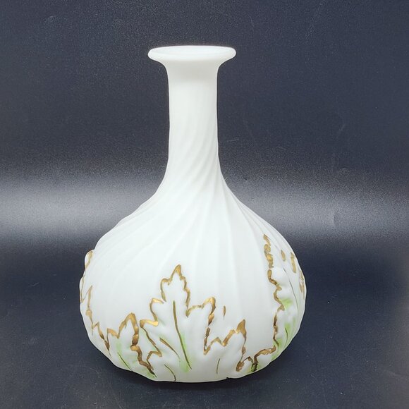 Dithridge & Co Satin Milk Glass Decanter Apothecary Bottle Twisted W Leaves VTG - Picture 9 of 9